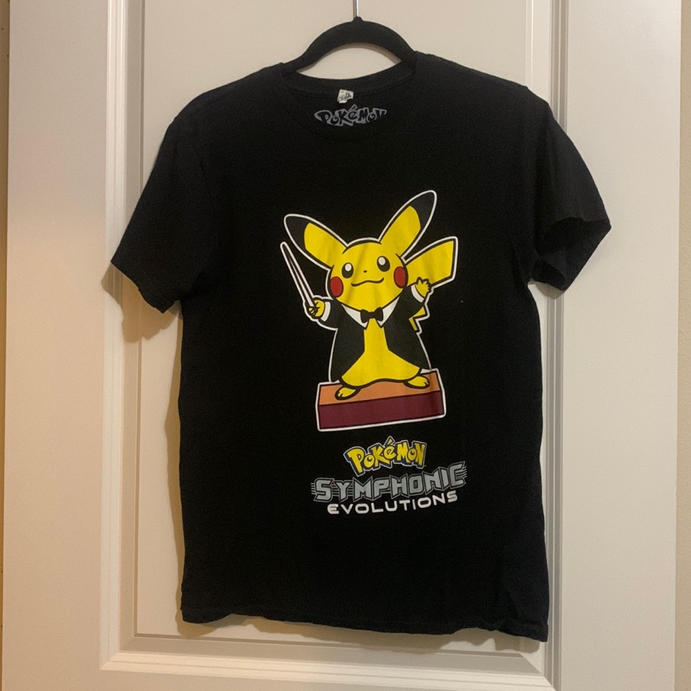 Pokémon symphonic evolutions graphic tee size S